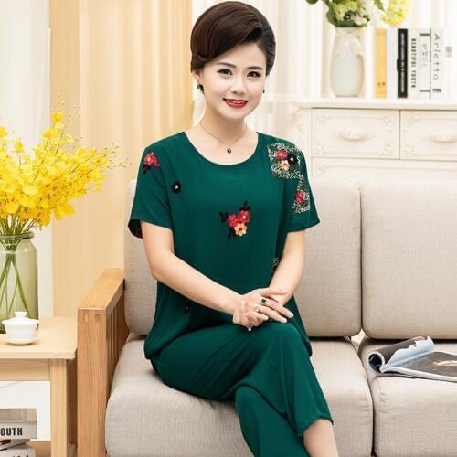 Middle-Aged And Elderly Cotton Pajamas Women Summer Thin Section Short-Sleeved Two-Piece Suit Loose Embroidery Home Service