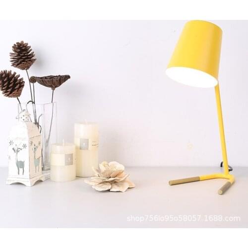 Nordic macaron desk lamp eye protection College student bedroom bedside modern simple creative romantic desk dormitory study
