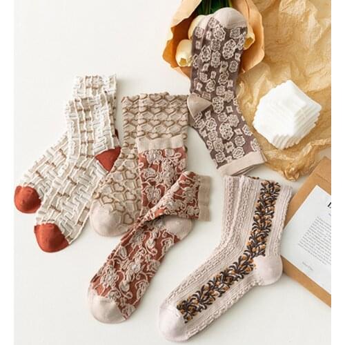 Japan Style Harajuku Retro Kawaii Cute Socks Flower Embroidery Ethnic Woman Socks Korean Fashion Sweet Girls Cotton Long Socks