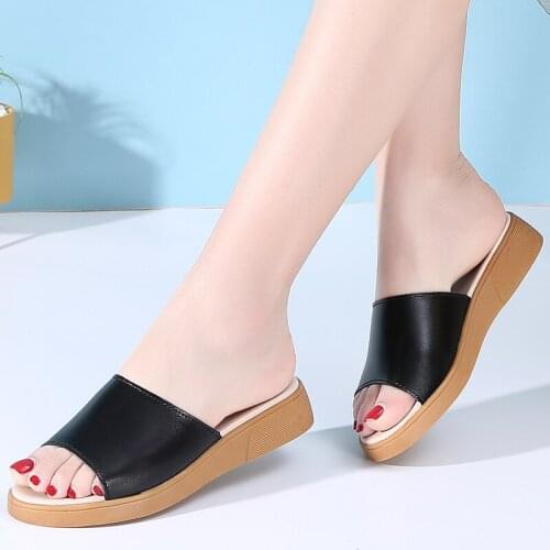 Summer Split Leather Ladies Slippers House Shoes Woman Slip Resistance Flat Beach Slipper for Women Female Solid Slide Sandalias