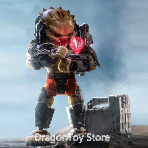Deformable toys New ARRIVAL COOL 52Toys Megabox Predator Action Figure Toy in hand