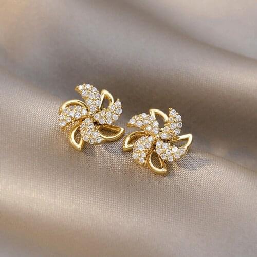 Temperamental Geometry Rotating Windmill Stud Earrings 2021 Internet Celebrity New Same Earrings Trend Fashion Jewelry Women