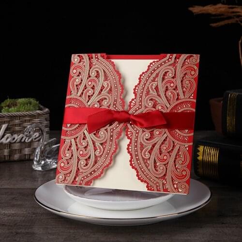 50pcs Red Laser Cut Wedding Invitations Card lace Elegant Greeting Card Customize WIth Ribbon Envelopes Wedding Party Supplies