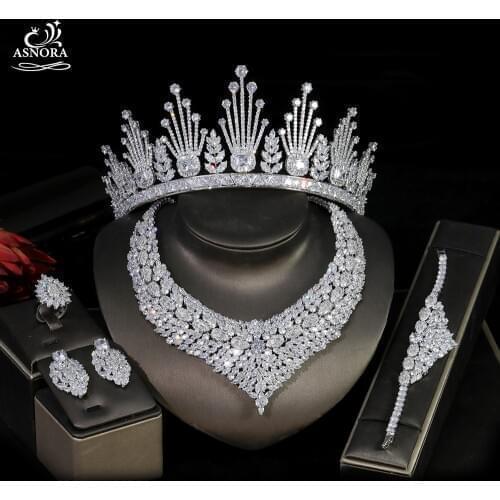 Luxury jewelry set wedding party jewelry pair zircon necklace earrings bracelet and ring jewelry set ASNORA bridal crown set