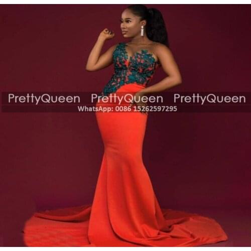 Gorgeous Mermaid Prom Dresses With Black Appliques Sheer Neck Long Court Train Sleeveless Red Carpet Dress Pageant Party Gown