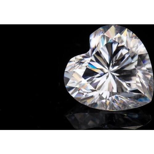 Top Quality Excellent Cut Diamond Test Past 0.5-3 Carat D Color Heart Shape Moissanite Sparkling Loose Gemstone for Wedding Ring