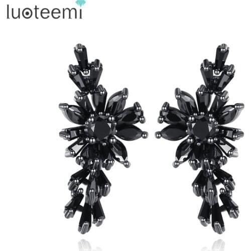 LUOTEEMI Brand New Design Oval Strip Cubic Zirconia Clear Black White Gold Color Stid Earrings for Women Girl Party Brincos