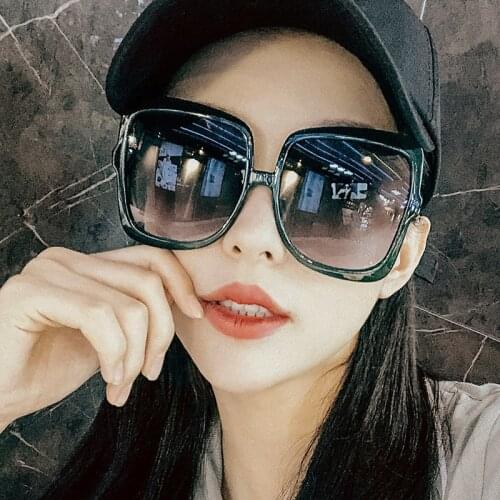 European and American hot-selling retro big-frame sunglasses, 2021 new outdoor sun-shading sunglasses, womens street fashion tr