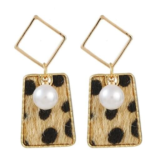 New Imitation Pearl Geometric Design Plush Leopard Earrings Fashion Womens Earrings Kolczyki Aretes De Mujer