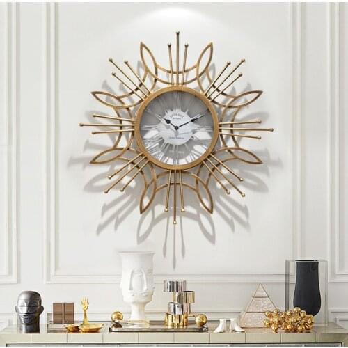American Creative Clock Art Wall Clock Living Room Wall Decoration Wall Clock Handmade Iron Clock Bedroom