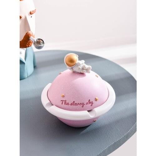 Cute Astronaut Ashtray With Lid Creative Ash Tray Gadgets Gift For Boyfriend Smoking Weed Home Decoration Desk Accessories