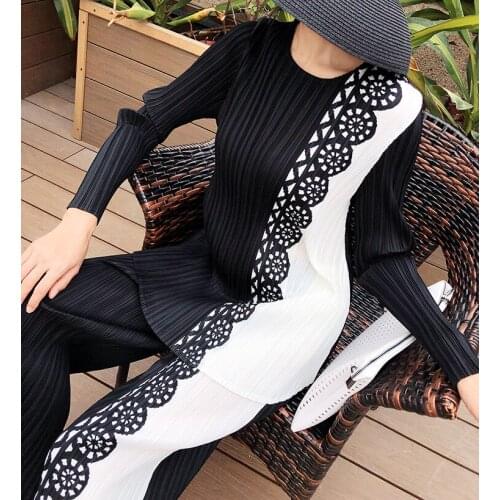 HOT SELLING Miyake fold long sleeve print o-neck A-shaped pendulum t-shirt + Straight pants set IN STOCK