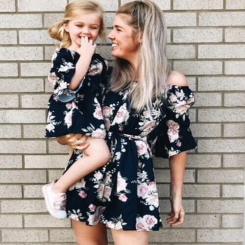 Family Match Outfits Summer Dress Sling Polka Floral Mother Daughter Dresses Mom and Girls Clothes 1 2 3 4 5 Years