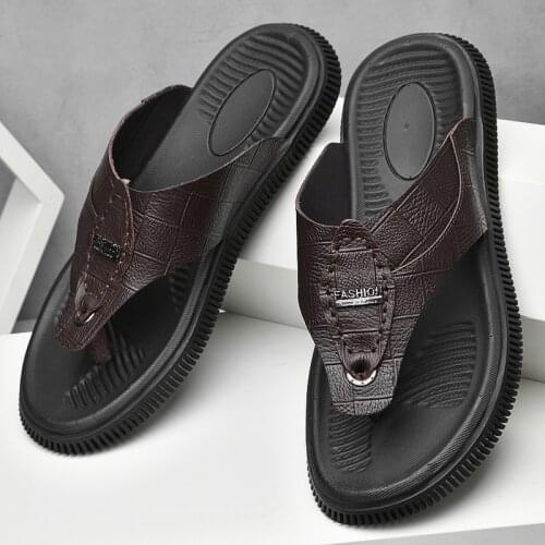 Brand Beach Flip Flops Men Genuine Leather Mens Summer Slippers Male Flats Luxury Sandals Outdoor Rubber Casual Comfy Shoes Men