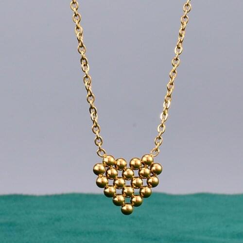 Wholesale Japanese bead love special love combination peach heart necklace collarbone chain titanium steel plated 18K gold