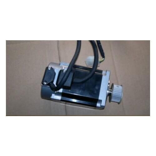 CSMT-04BR1ANT3 SERVO MOTOR , used in good condition . 80% appearance new , good working , free shipping