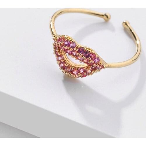2021 Summer Sparkling Jewelry Women Pink Zircon Lips Ring New Fashion Luxurious CZ Open Ring