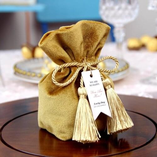 2021 New Creative Velvet Gift Boxes Candy Cases Sugar Chocolate Containers Velvet Cloth Gift Bag Packaging Boxes Baby Shower Bag