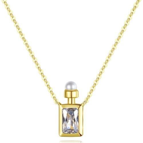 MetJakt 14K Gold Rectangle Inlaid with Zircons Fashion Simple and Individualized Lady Necklace