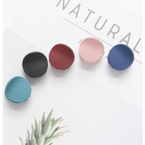 4pcs/lot Fashion Women crab Hair claw clip Girls color Plastic Mini Hairpin Claws Hair Clip Clamp For Women Gifts