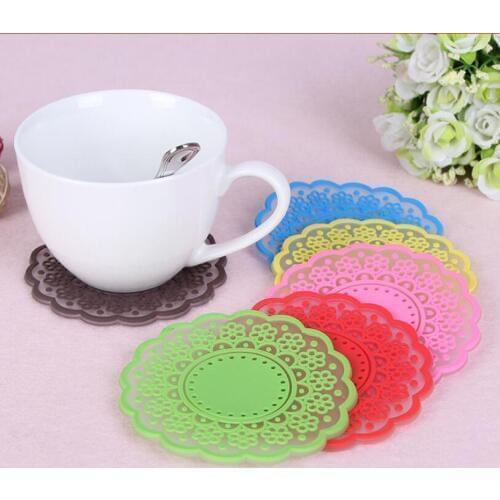 Free shipping 500 creative wedding sweet retro translucent silicone pad insulated hollow lace coasters wedding gifts