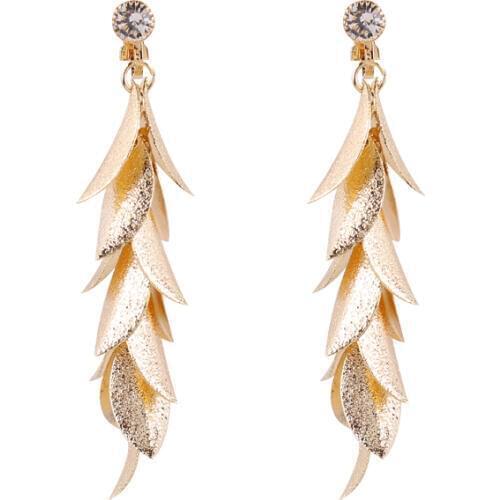 Trendy Glitter Metal Leaves String Clip On Earrings For Female Party Ear Clips Luxury Attractive No Pierced Clip Earring Gift