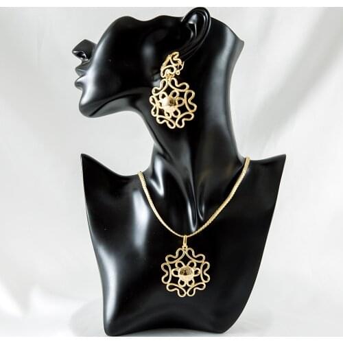 Golden Color Hollow Out Flower Shaped Necklaces And Earrings Jewelry Sets For Women New Wedding Party Attendance Design