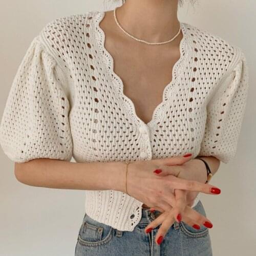 White Vintage T Shirt Casual Slim Knitted T Shirt Women Short Sleeve Tshirts V-neck Tee Shirt Femme Streetwear Korean Style