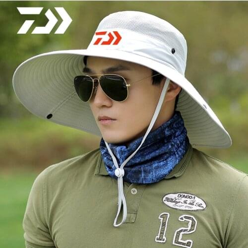 2020 Daiwa Mens Outdoor Fishing Sun Hat Adjustable Camouflage Fisherman Hat in Summer Mountaineering Fashion Hat