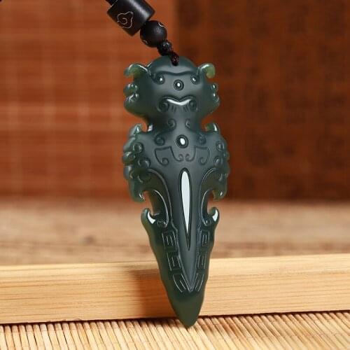 Natural Jade Pendant Hand-Carved Jadeite Pendants Fashion Necklace for Men Women Charm Jewelry with Chain