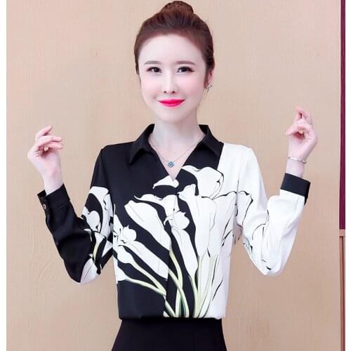 Western style printed chiffon shirt ladies spring 2021 new loose shirt fashion temperament long-sleeved all-match blouse