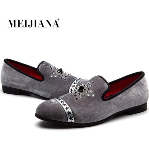 MEIJIANA Popular Men‘s fashion Velvet Loafers Pointed Toe Slip on Flat Casual Shoes Driving Mocassins Red Bottom Loafers Men