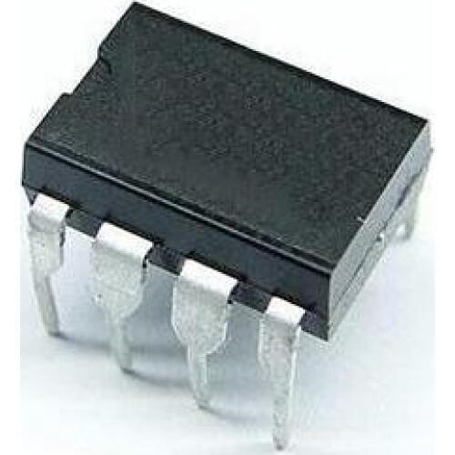 20PCS ICE3BS02 3BS02 DIP-8