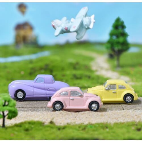 ZOCDOU 1 Piece Car Transportation Airplane Motorcar Antique Truck Ornament Miniatures Children Play House DIY Toy Decor
