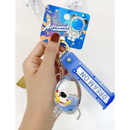 Cute Creative Floating Arstronaut Keychain 3D Rocket Moving Liquid Keyring for Women Bag Pendant Mens Keyfob Car Keys Accessory