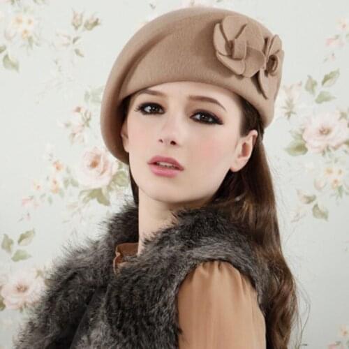 The New Korean Version Of The Wool Hat Europe And The United States British Double Flower Winter Hat Beret