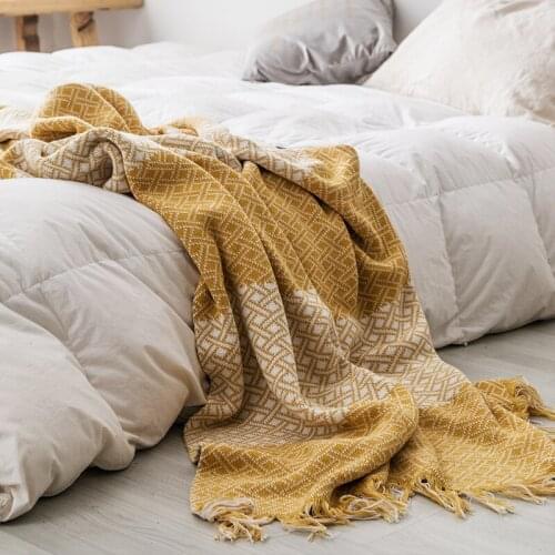 Throw blanket Modern style geometric pattern knitted cotton blanket
