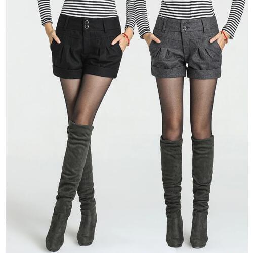 SOLAR ALICE Women's Wool Shorts