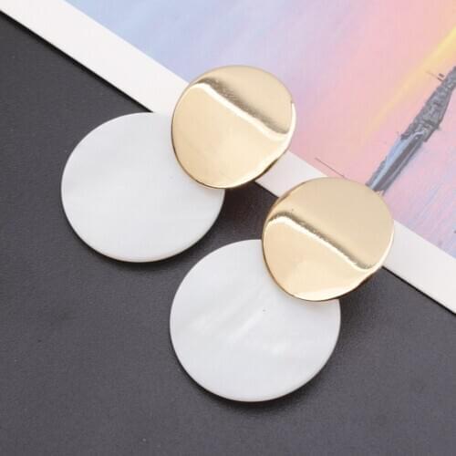 Bihemian White Round Shell Drop Earrings For Women Gold Color Alloy Sequins Dangle Earring Fashion Jewelry A622