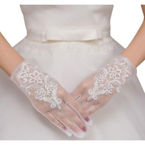Glamour Bride Dress Gloves Lace Short Paragraph Mittens Wedding Dresses Accessories Charming Lady Women Glove with Fingers