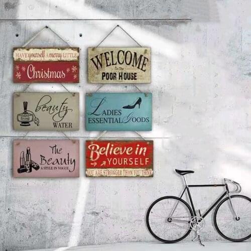 Designers Design Signs, And Wooden Tags, Which Are Suitable For Decoration At The Entrance Of Farm Wood Painting Shops And Bars