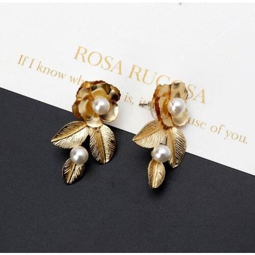 Luxury Gold Tone Baroque Pearl Leaf Flower Royal Earrings Wedding Bridal Jewelry R7RF