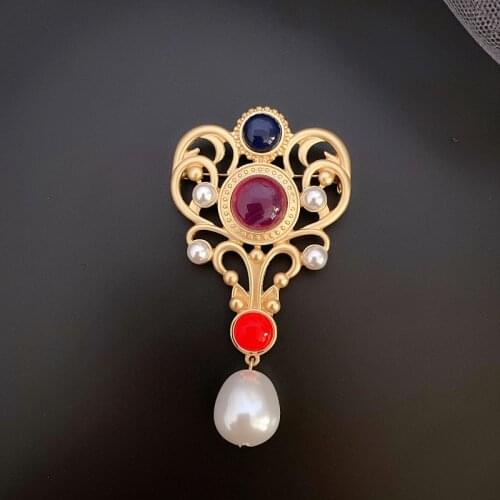 Qingdao new wholesale of Western antiques