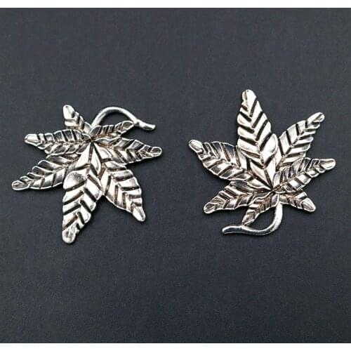 WKOUD 4pcs Silver Color Maple Leaves Charm Alloy Pendant Vintage Necklace Bracelet DIY Metal Jewelry Findings 37*35mm