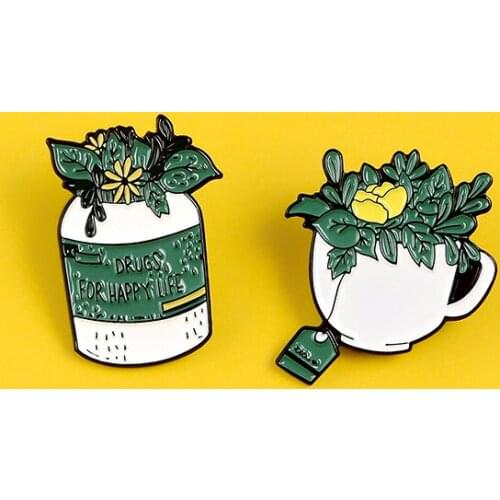 Green Plant Potted Lapel Pin Coffee Tea Drink Happy Life Small Yellow Flower Gift Cute Exquisite Small Brooch Badge Men Women