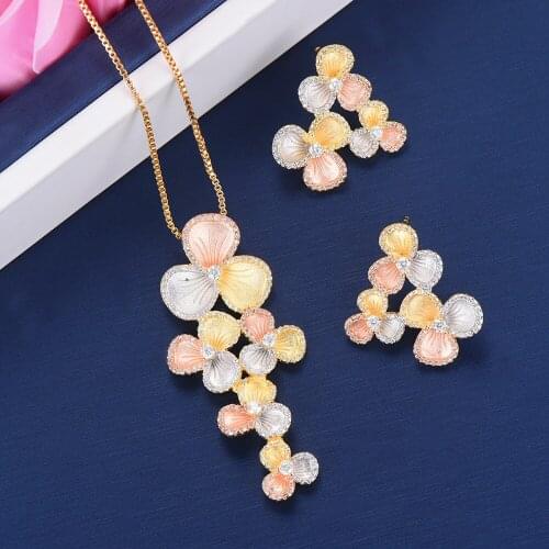 LARRAURI Luxury Cubic Zirconia Inlaid Jewelry For Women Wedding Jewelry Sets Flower Shape Pendant Chains Necklace Stud Earrings