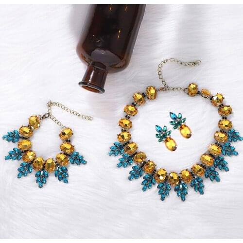Dvacaman Pineapple Jewelry Set for Women Wedding Party Beach Yellow Green Glass Statement Necklace Stud Earrings Charm Bracelet