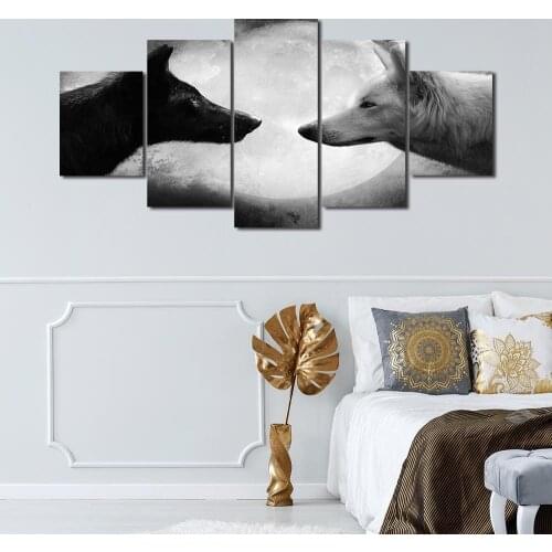 Modern Canvas Painting Black Wolf Vs White Wolf Posters and Prints Wall Art Picture for Living Room Home Decor with Frame