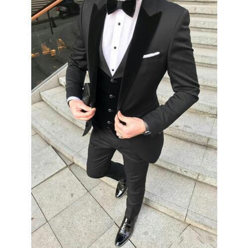 Black Groom Tuxedos Men wedding Suits Velevt Peaked Lapel Man Blazer Jacket Three-Piece Groomsmen Wear Prom Party