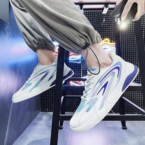 Mens Casual Sneaker Light Comfort Flat Shoes 2021 New Fashion Classic White Shoes Women Outdoor Sneakers Platform Shoes for Men